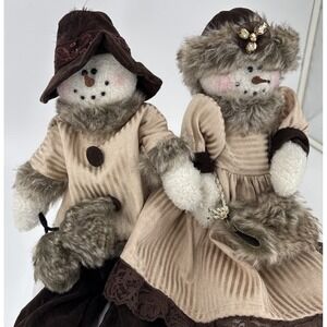 Sitting‎ Snowman & Woman Winter Beige Outfits Hats Faux Fur Weighted Bottoms